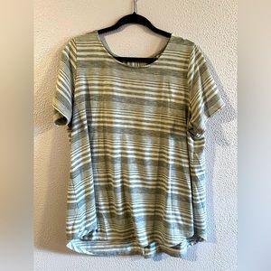 Grey & White short Sleeve Top 2X